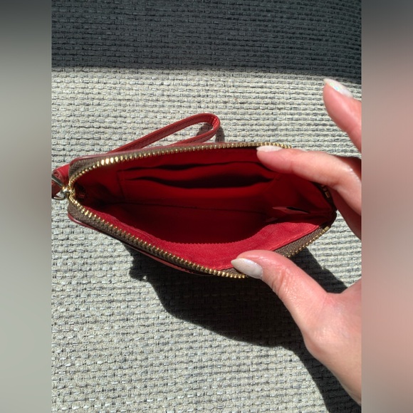 Coach Signature Wristlet - Picture 4 of 4